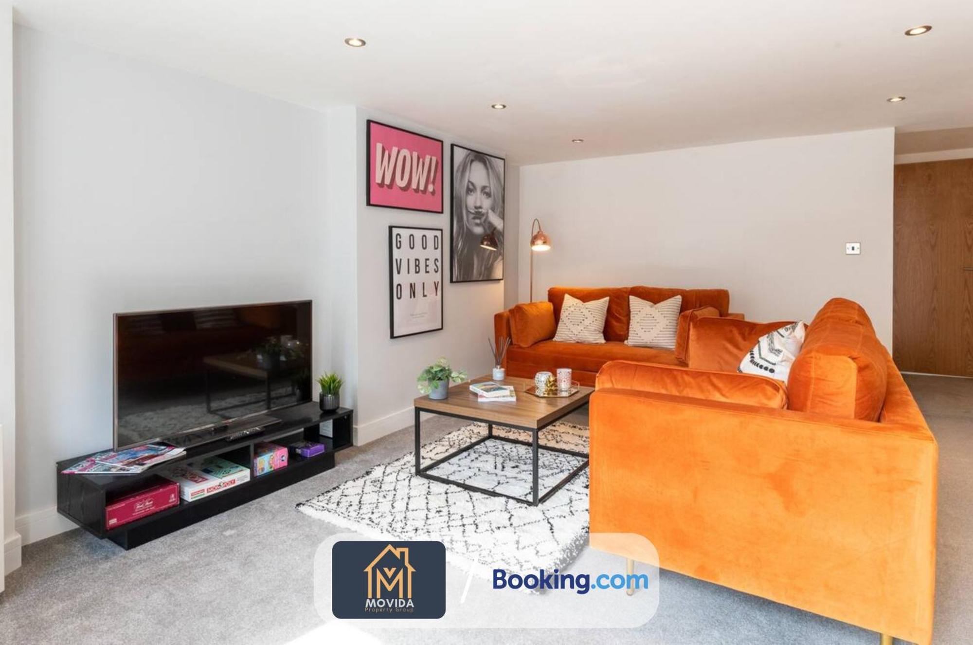 Stylish Two Bed Town Centre Apartment By Movida Property Group Short Lets & Serviced Accommodation With Parking Harrogate Eksteriør bilde