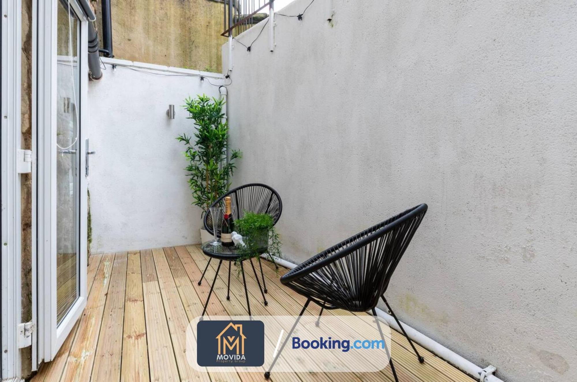 Stylish Two Bed Town Centre Apartment By Movida Property Group Short Lets & Serviced Accommodation With Parking Harrogate Eksteriør bilde