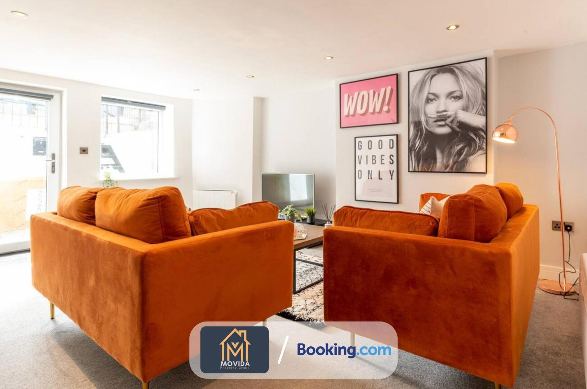 Stylish Two Bed Town Centre Apartment By Movida Property Group Short Lets & Serviced Accommodation With Parking Harrogate Eksteriør bilde