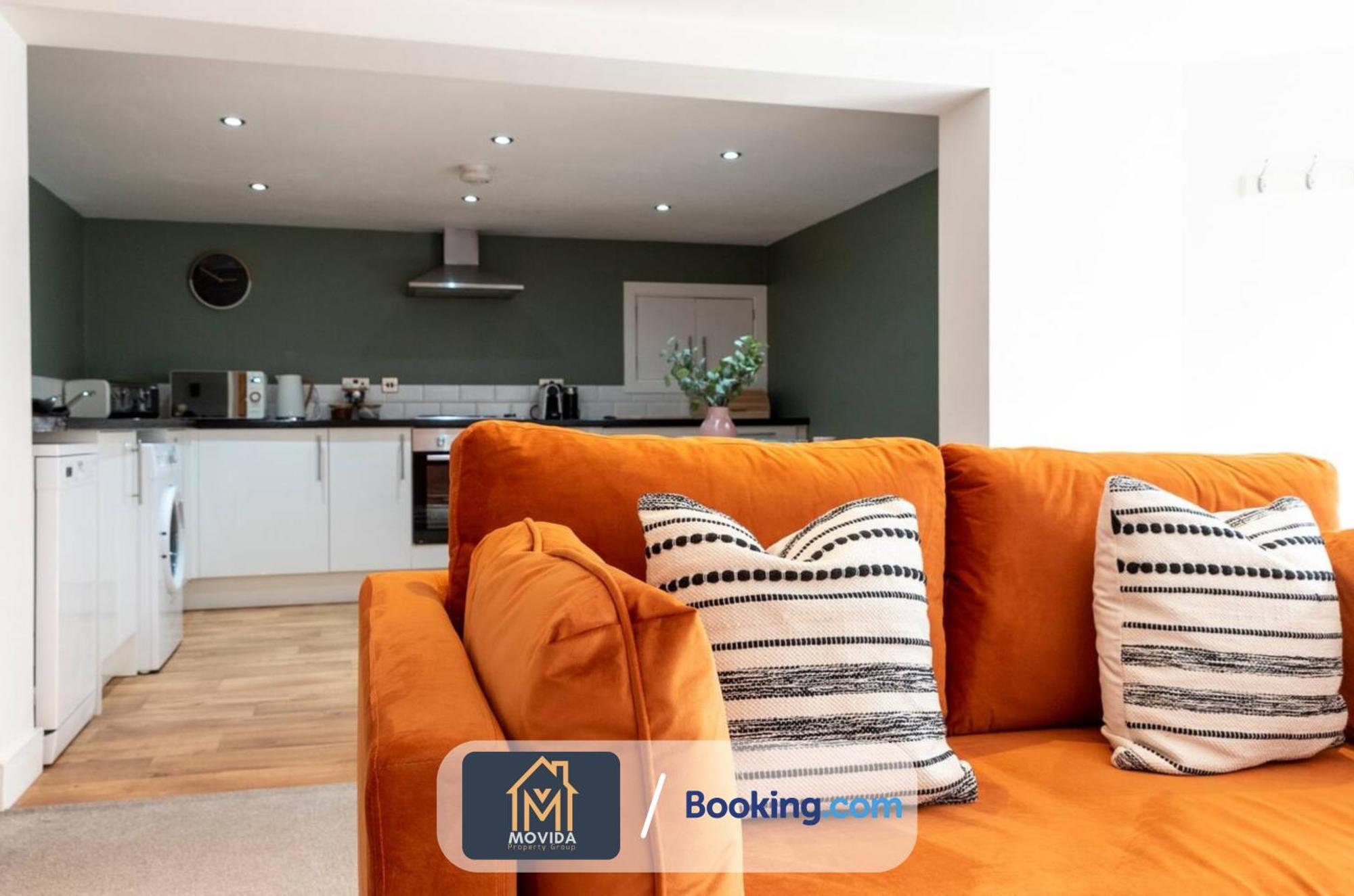 Stylish Two Bed Town Centre Apartment By Movida Property Group Short Lets & Serviced Accommodation With Parking Harrogate Eksteriør bilde