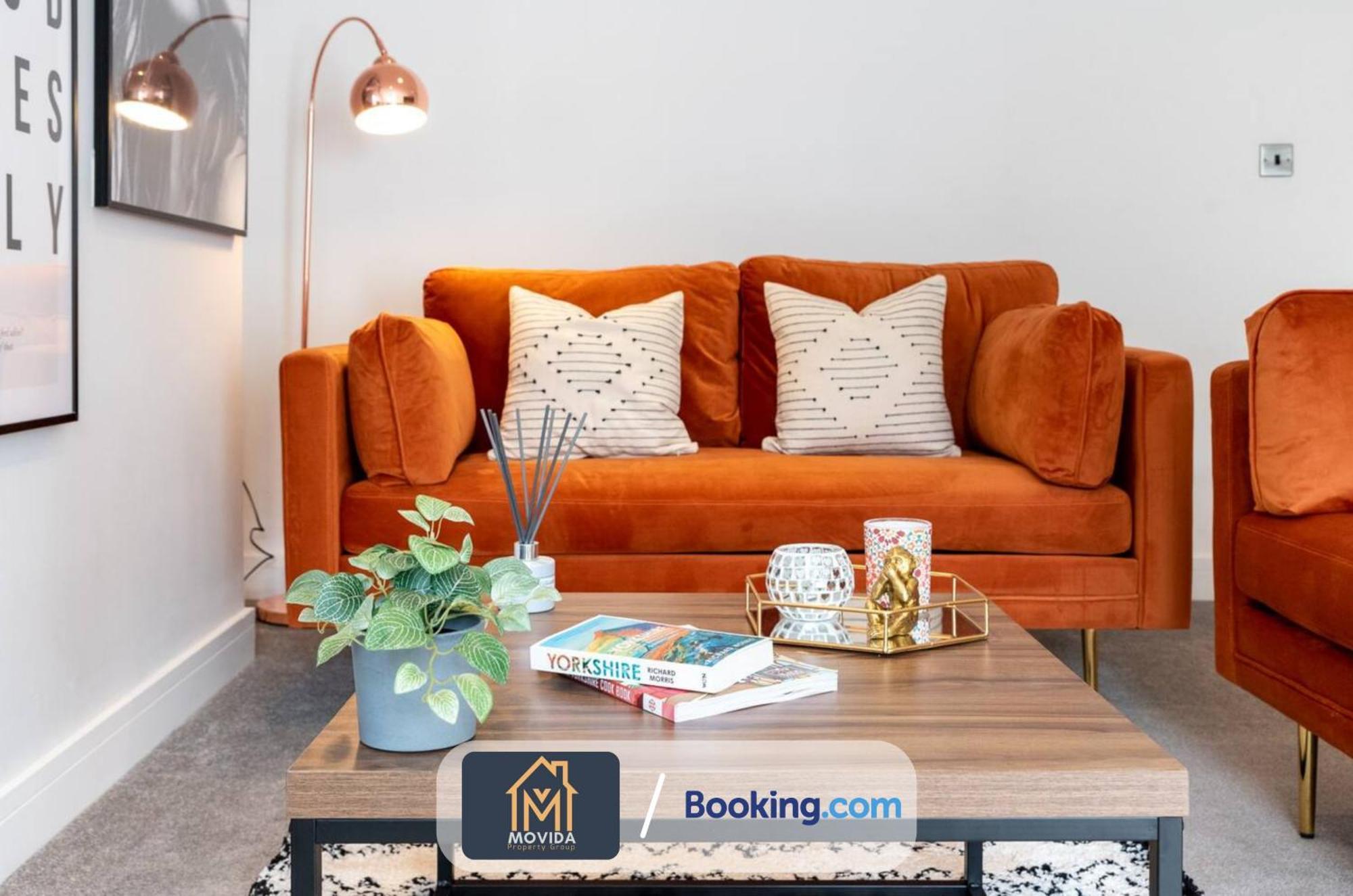 Stylish Two Bed Town Centre Apartment By Movida Property Group Short Lets & Serviced Accommodation With Parking Harrogate Eksteriør bilde