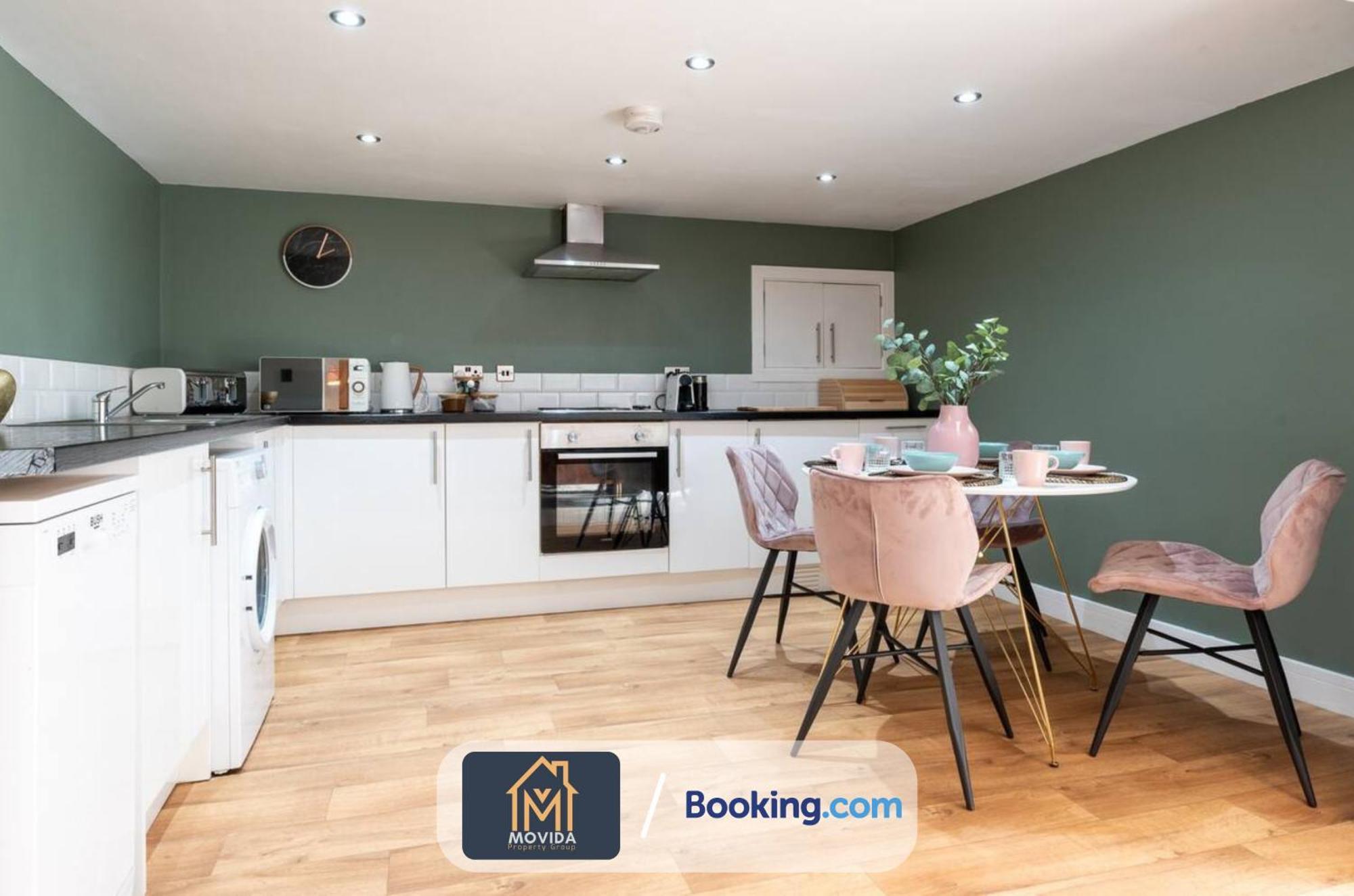 Stylish Two Bed Town Centre Apartment By Movida Property Group Short Lets & Serviced Accommodation With Parking Harrogate Eksteriør bilde