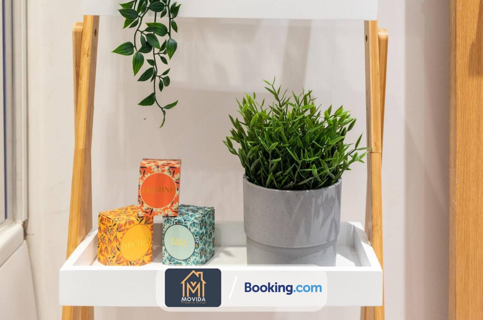 Stylish Two Bed Town Centre Apartment By Movida Property Group Short Lets & Serviced Accommodation With Parking Harrogate Eksteriør bilde